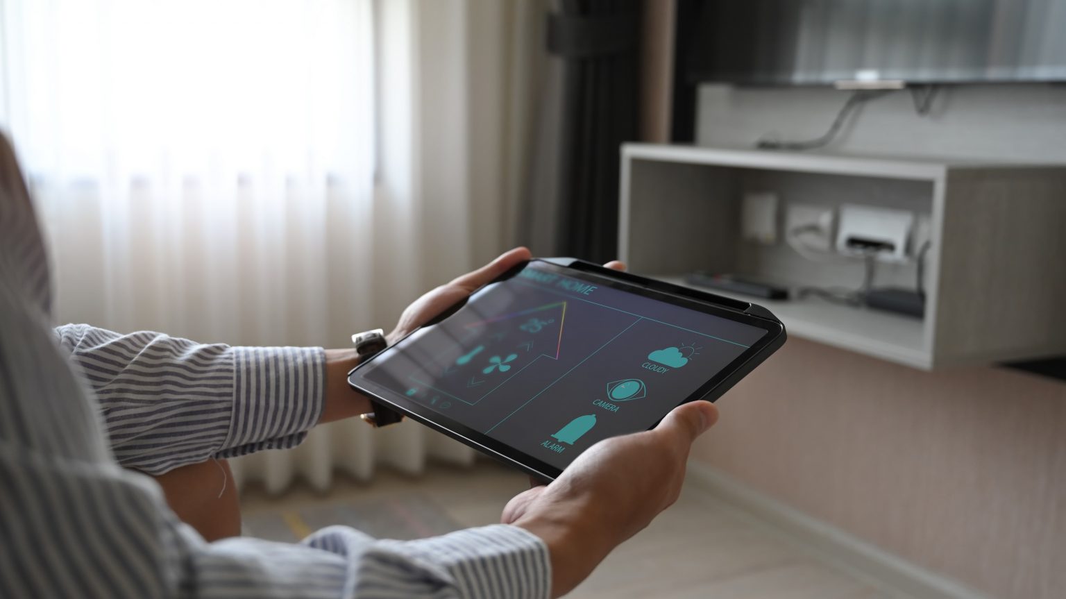 Cum integrezi porțile de garaj automate în sistemul smarthome