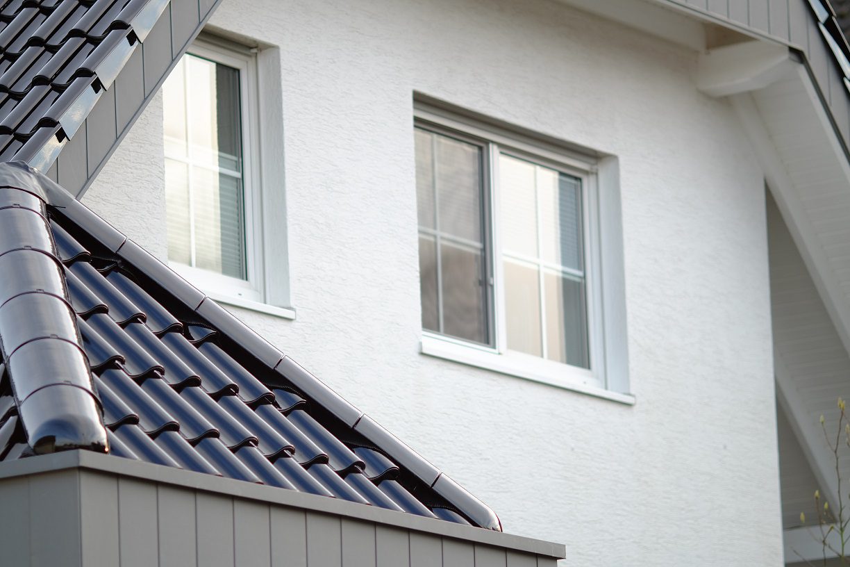 Alegerea ferestrelor pentru dormitor: modele și sfaturi utile